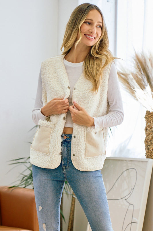 Sherpa Fleece  Snap Buttoned Vest with Faux Suede Patched Pocket